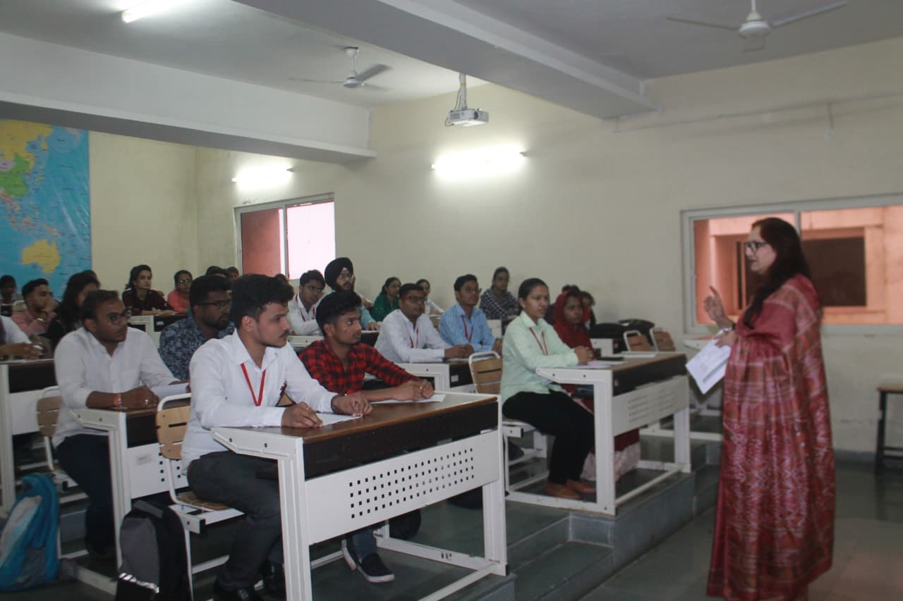 IIMR Case Analysis Workshop photo 4